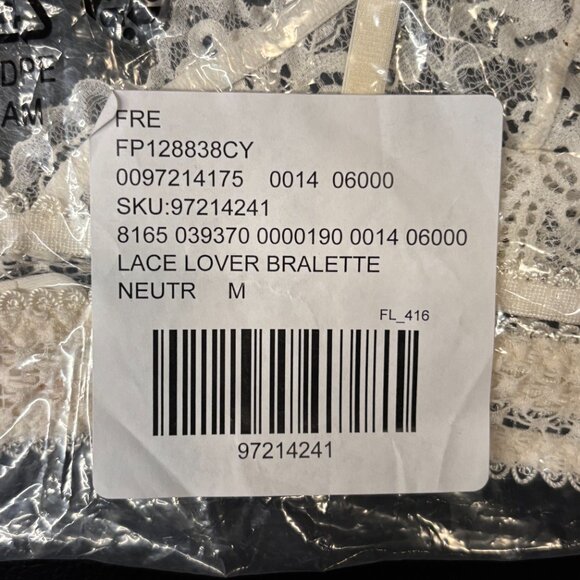 Free People - Lace Lover Bralette - Gardenia - Size Medium - NWT - Picture 4 of 4